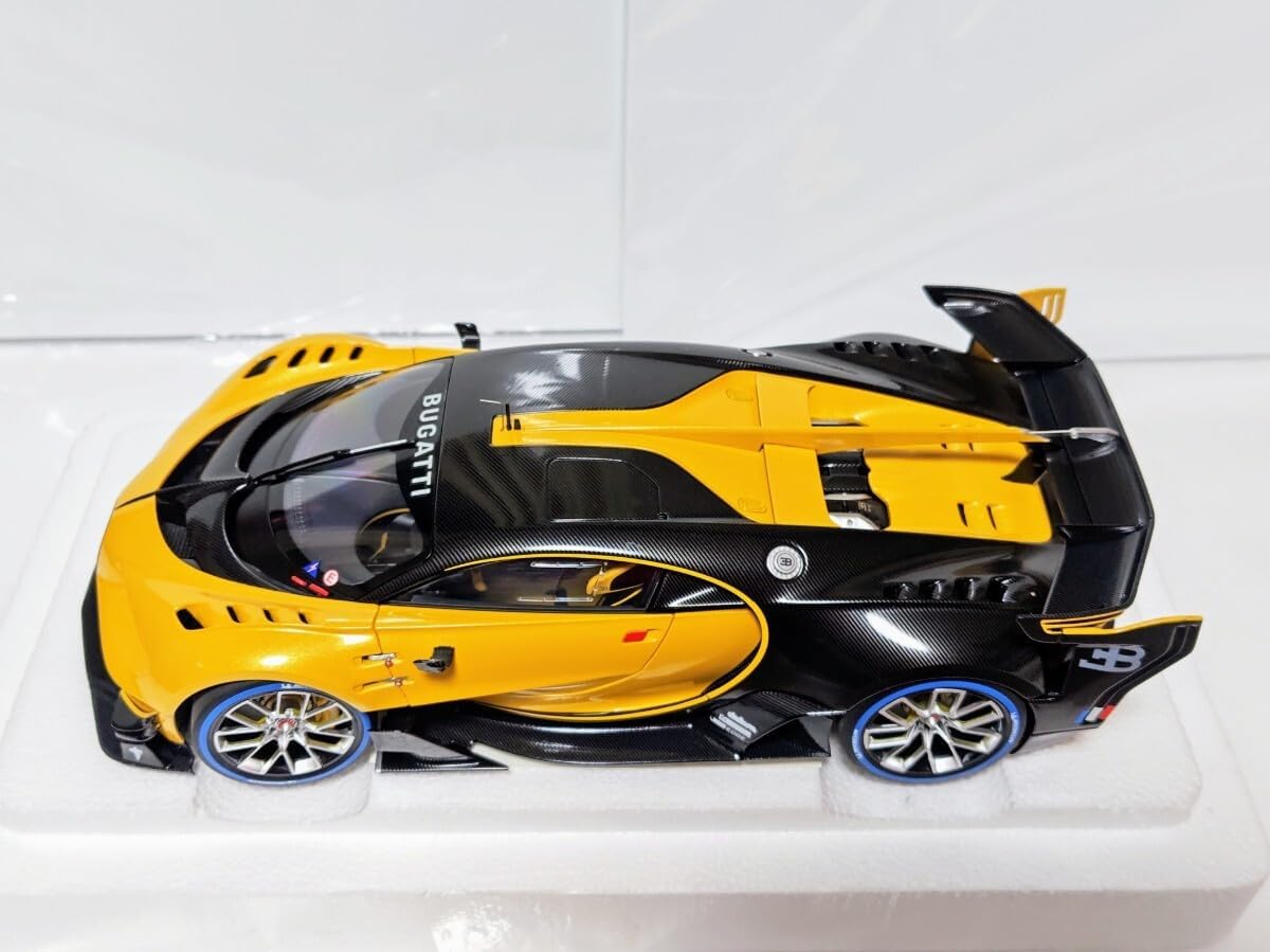 オートアート 1/18 ブガッティヴィジョン グランツーリスモ 黄 1/18 AUTOart 絶版 BUGATTI VISION GT オートアート ブガッティ